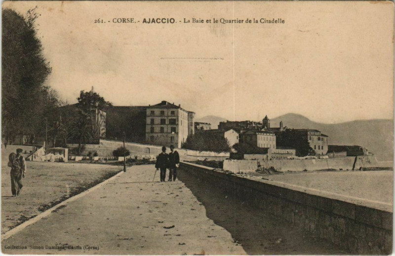 Carte postale ancienne Ajaccio La Baie et le Quartier de la Citadelle Corsica à Ajaccio