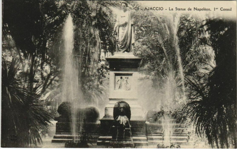 Carte postale ancienne Ajaccio Statue de Napoleon 1er Corsica à Ajaccio