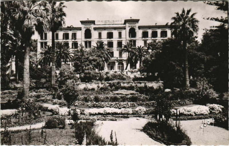 Carte postale ancienne Ajaccio Les Jardins du Grand Hotel et Continental Corsica à Ajaccio