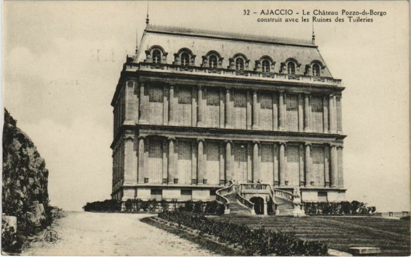 Carte postale ancienne Ajaccio Chateau Pozzo di Borgo Corsica à Ajaccio