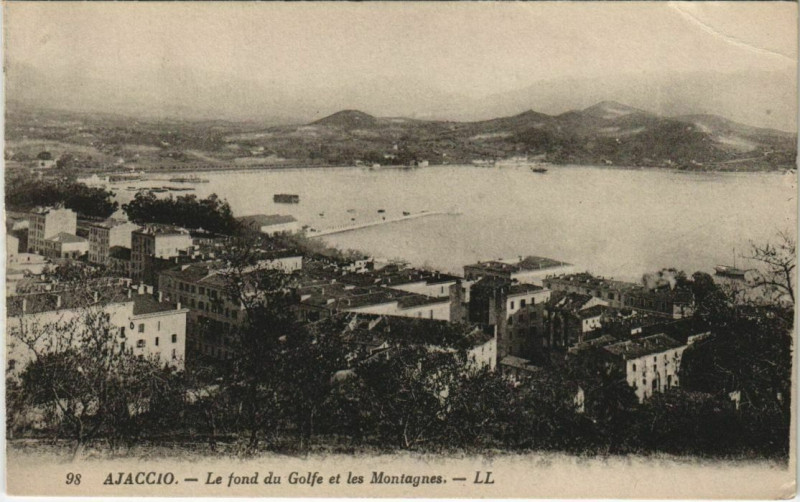 Carte postale ancienne Ajaccio Le fond du Golfe et les Montagnes Corsica à Ajaccio