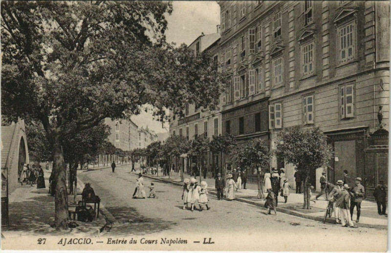Carte postale ancienne Ajaccio Entree du Cours Napoleon Corsica à Ajaccio
