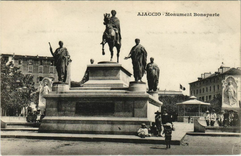 Carte postale ancienne Ajaccio Monument Bonaparte Corsica à Ajaccio