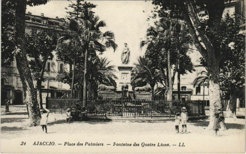 Carte postale ancienne Ajaccio Place des Palmiers ,Fontaine des Quatre Lions Corsica à Ajaccio