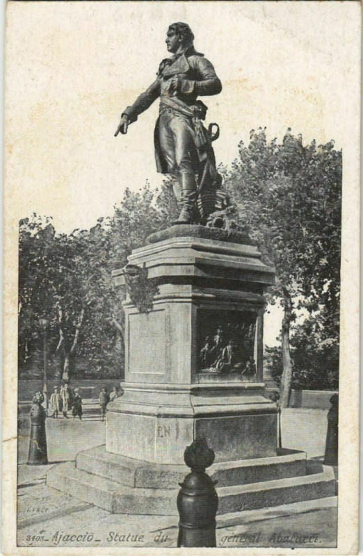 Carte postale ancienne Ajaccio Statue du general Abatucci Corsica à Ajaccio