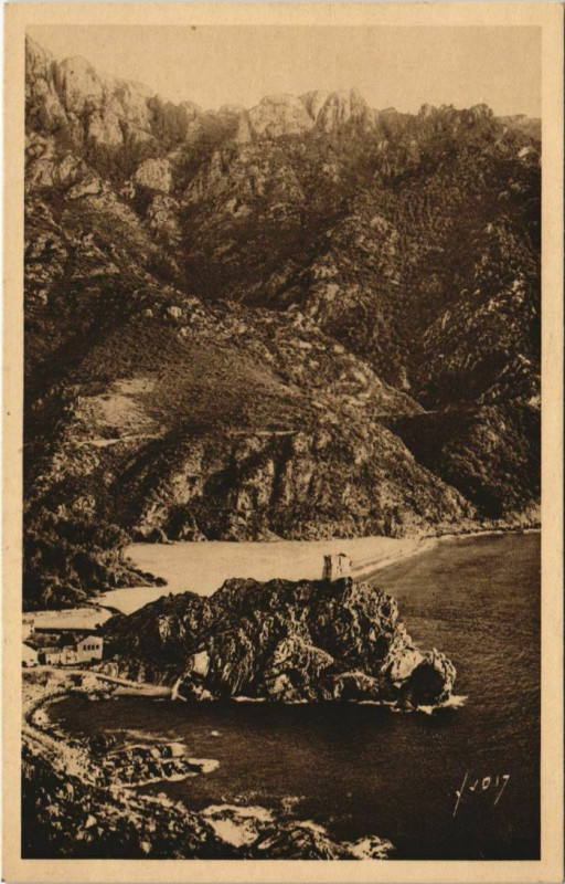 Carte postale ancienne Porto - Le Rocher et le Chateau Corsica - Corse à Orto