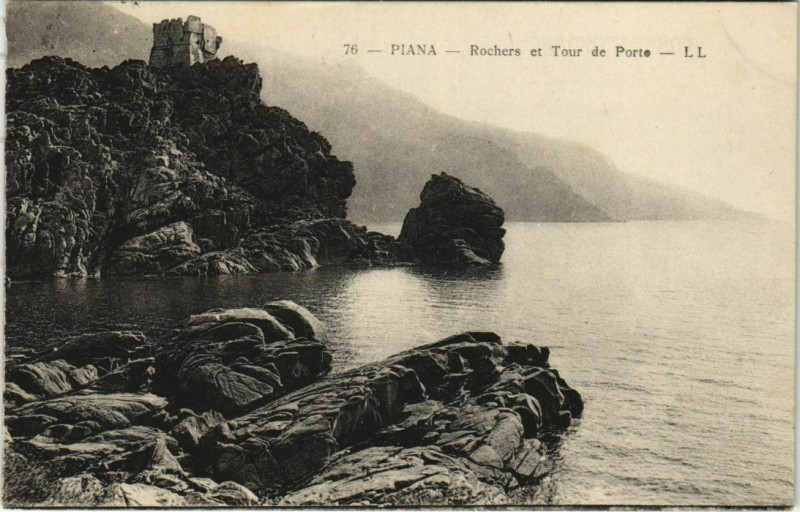 Carte postale ancienne Piana - Rochers et Tour de Porto Corsica - Corse à Piana
