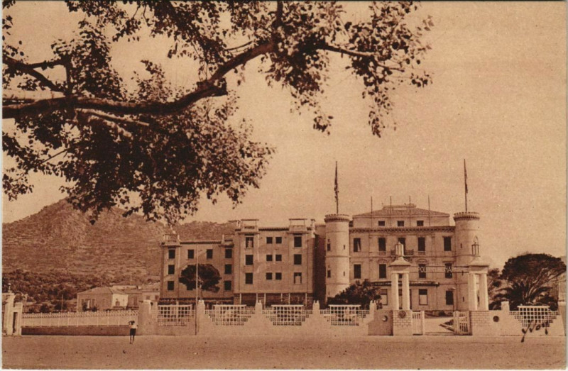 Carte postale ancienne Ile Rousse - Le Grand Hotel Napoleon Bonaparte Corsica - Corse