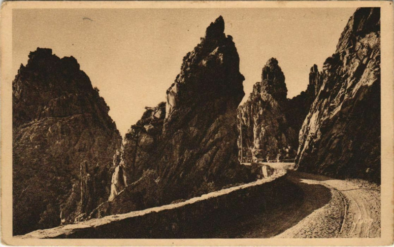 Carte postale ancienne Piana - Les Grandes Aiguilles Corsica - Corse à Piana