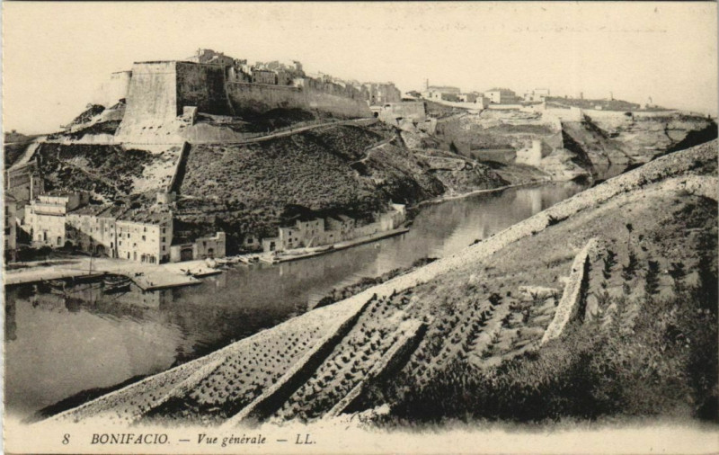 Carte postale ancienne Bonifacio - Vue Generale Corsica - Corse à Bonifacio