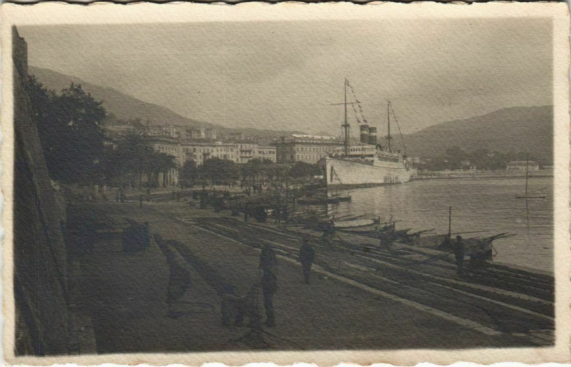 Carte postale ancienne Harbour Scene Corsica - Corse