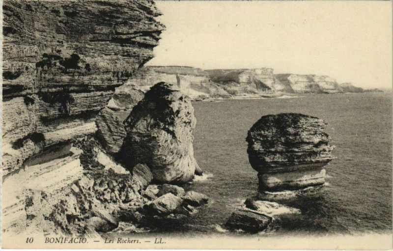 Carte postale ancienne Bonifacio - Les Rochers Corsica - Corse à Bonifacio