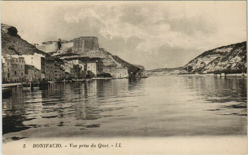 Carte postale ancienne Bonifacio - Vue prise du Quai Corsica - Corse à Bonifacio