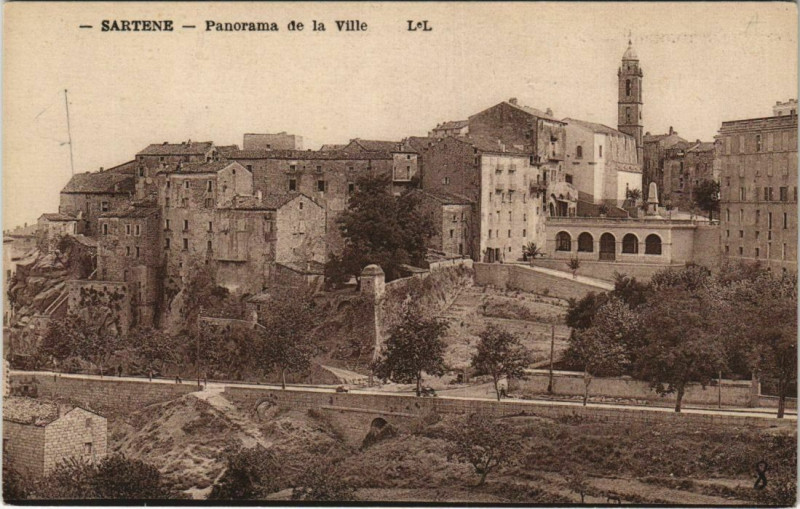Carte postale ancienne Corse Sartene Panorama de la Ville à Sartène