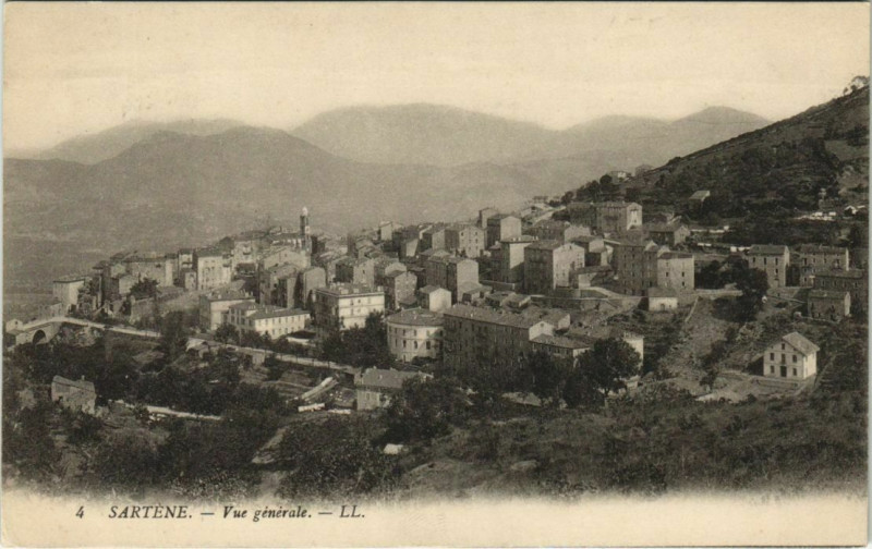 Carte postale ancienne Corse Sartene Vue Generale à Sartène