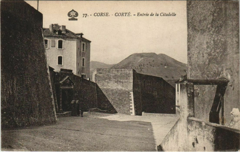 Carte postale ancienne Corte Entree de la Citadelle Corsica à Corte