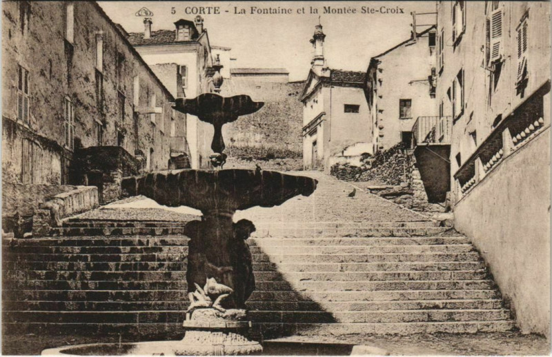 Carte postale ancienne Corte Fontaine et la Montee Sainte-Croix Corsica à Corte