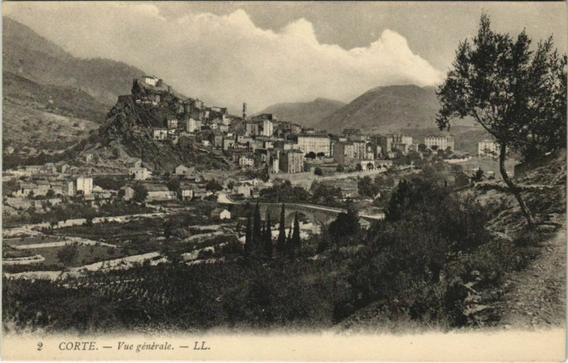 Carte postale ancienne Corte vue generale Corsica à Corte