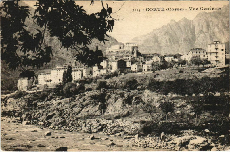 Carte postale ancienne Corte vue generale Corsica à Corte