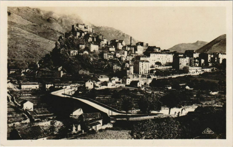 Carte postale ancienne Corte vue generale Corsica à Corte