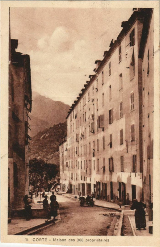 Carte postale ancienne Corte Maison des 300 proprietaires Corsica à Corte