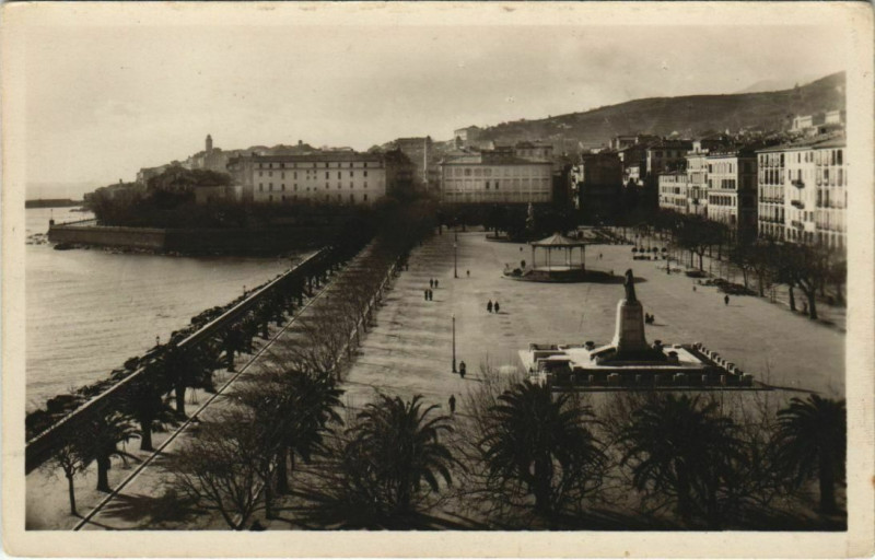 Carte postale ancienne Bastia La Place Saint-Nicolas Corsica à Bastia
