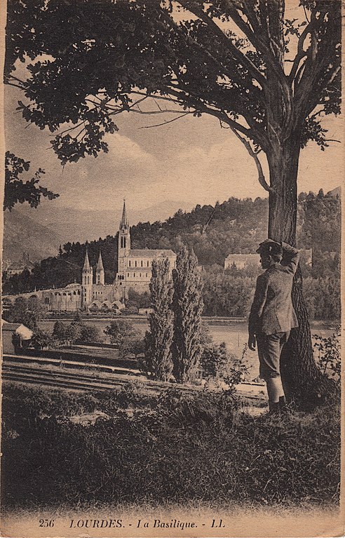 Carte postale ancienne 256. Lourdes. - La Basilique. - Ll (c.1924)  à Lourdes