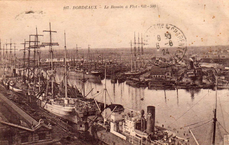 Carte postale ancienne Bordeaux - Bassin à Flot à Bordeaux