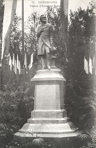 Carte postale ancienne Statue Emmanuel Liais Cherbourg