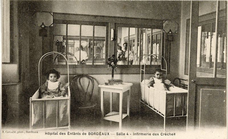 Carte postale ancienne Bordeaux - Hôpital des Enfants 5 à Bordeaux