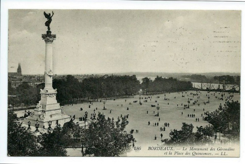 Carte postale ancienne Bordeaux monuments aux girondins 9 à Bordeaux