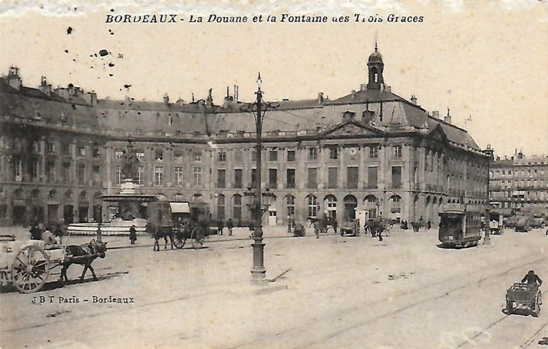 Carte postale ancienne Bordeaux - Place de la Bourse 5 à Bordeaux