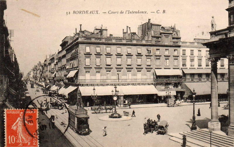 Carte postale ancienne Bordeaux - Cours de l'Intendance et place de la Comédie à Bordeaux