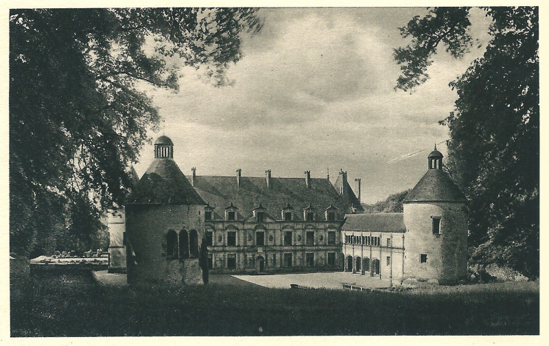 Carte postale ancienne Château de Bussy-Rabutin-Fr-21-vers 1935-Cpa-02