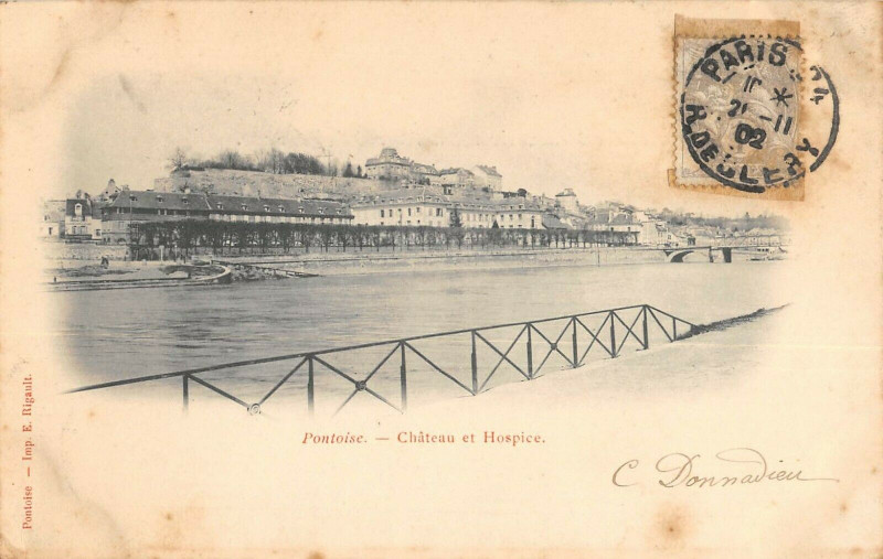 Carte postale ancienne Pontoise Chateau Et Hospice à Pontoise