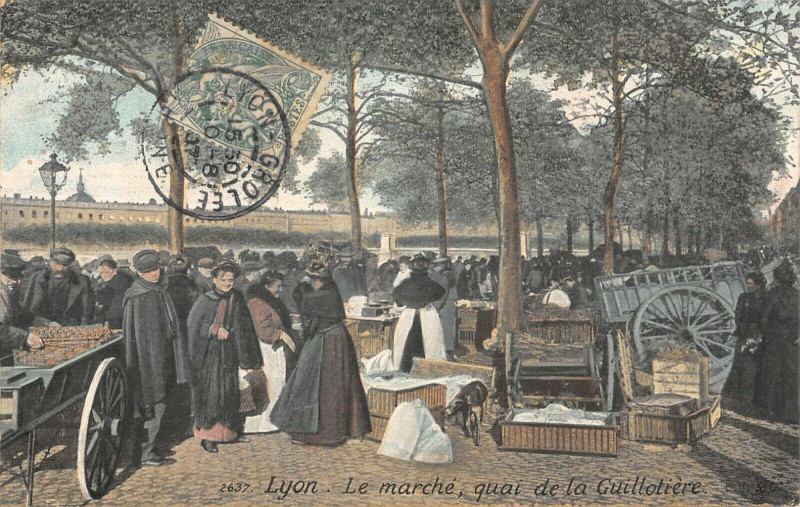 Carte postale ancienne Lyon Marche Quai De La Guillotiere à Lyon