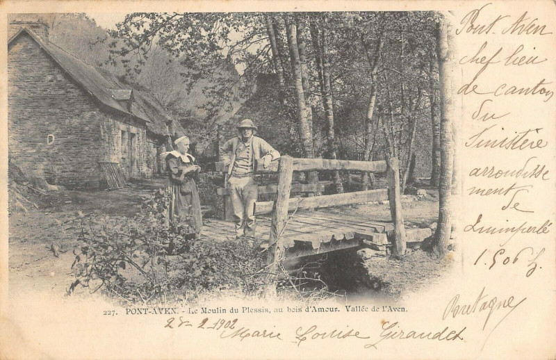 Carte postale ancienne Pont Aven Le Moulin Du Plessis à Pont-Aven