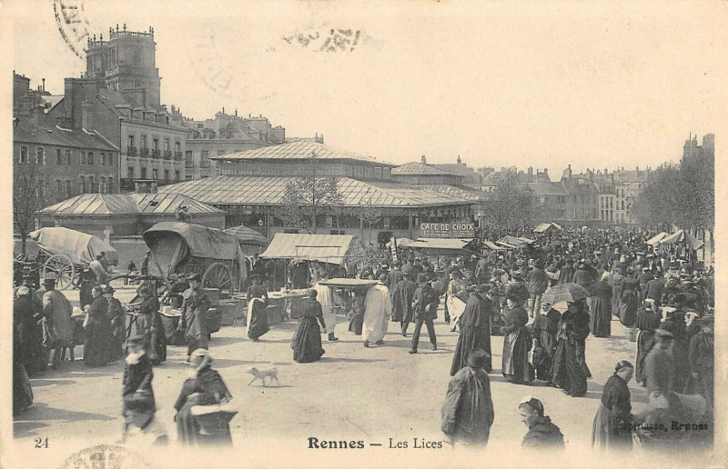 Carte postale ancienne Rennes Les Lices à Rennes