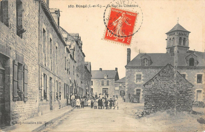 Carte postale ancienne Dinge Rue Du Cimetiere à Dingé