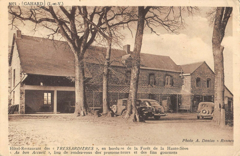 Carte postale ancienne Gahard Hotel Des Tressardieres à Gahard