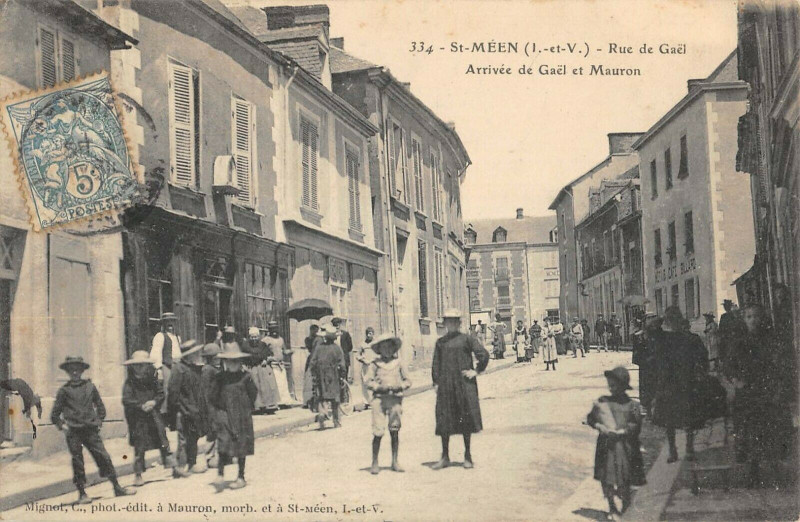 Carte postale ancienne Rue de Gaël - Arrivée de Gaël et Mauron à Saint-Méen-le-Grand