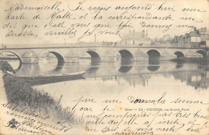 Carte postale ancienne Vierzon Le Grand Pont à Vierzon
