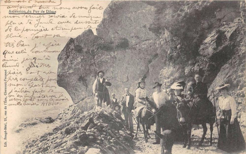 Carte postale ancienne Ascension Du Puy De Dome