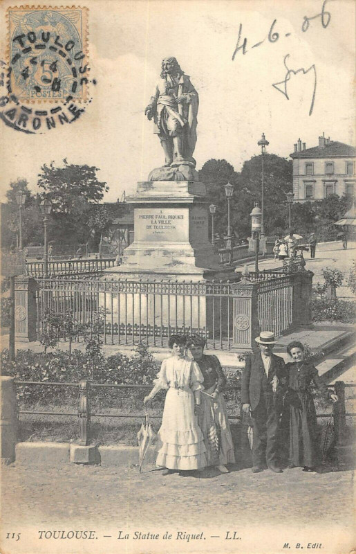 Carte postale ancienne Toulouse La Statue De Riquet à Toulouse