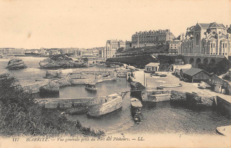 Carte postale ancienne Biarritz Vue Generale Prise Du Port Des Pecheurs à Biarritz