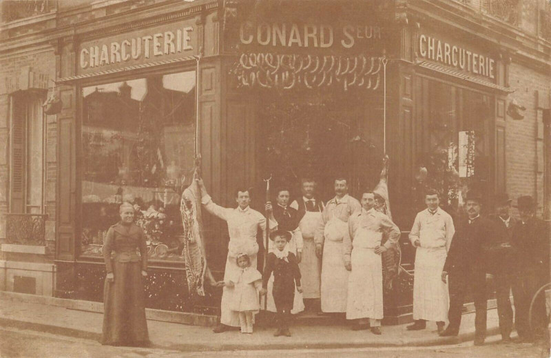 Carte postale ancienne Damville Mesnil Sur Iton Charcuterie Conard