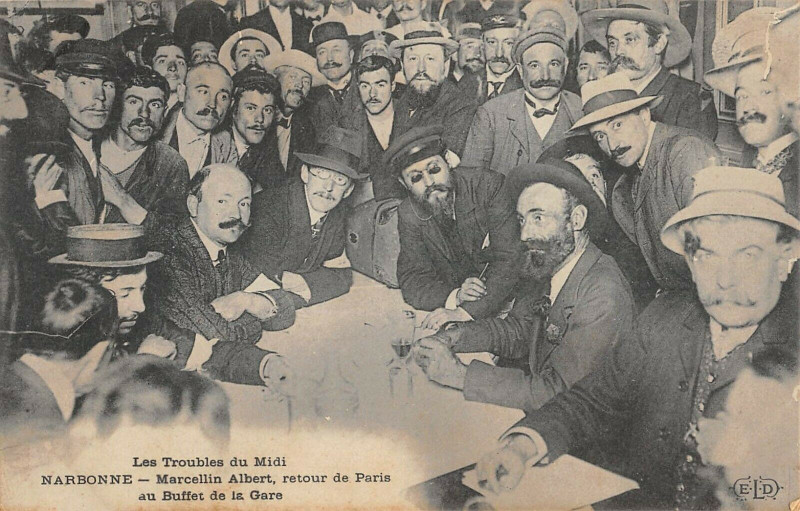 Carte postale ancienne Narbonne Troubles Midi Marcellin Albert Retour De Paris Buffet De La Gare à Narbonne
