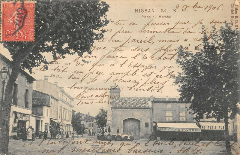 Carte postale ancienne Nissan Place Du Marche