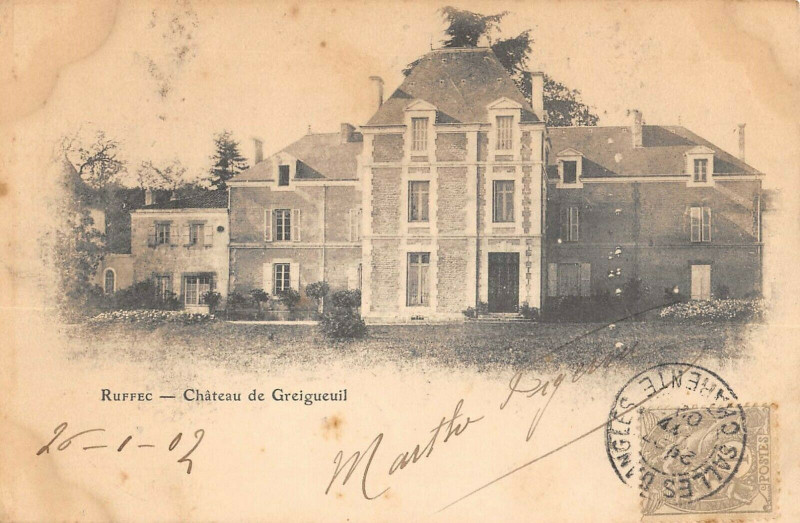 Carte postale ancienne Ruffec Chateau De Greigueuil à Ruffec