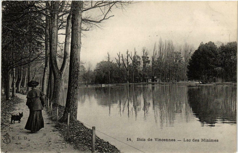 Carte postale ancienne Paris 12e Bois de Vincennes Lac Des Minimes à Paris 12e